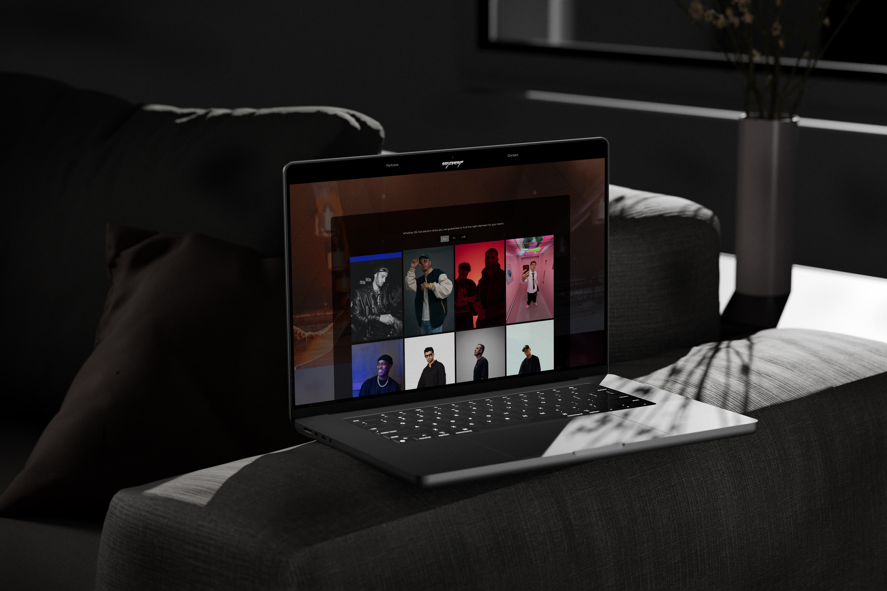 Heroes Agency Website im MacBook-Mockup